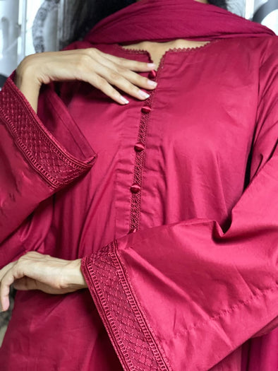 A SQUARE FABRIC
